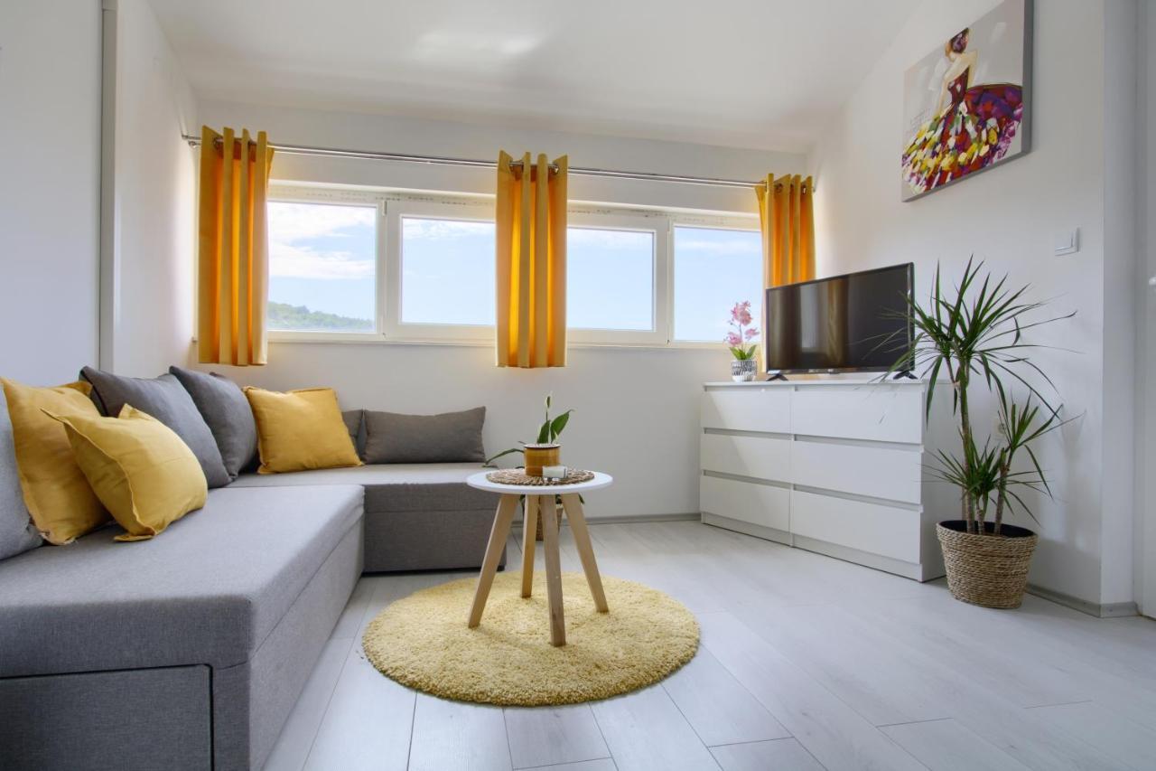 Apartments Villa Mihaela Banj Exterior foto